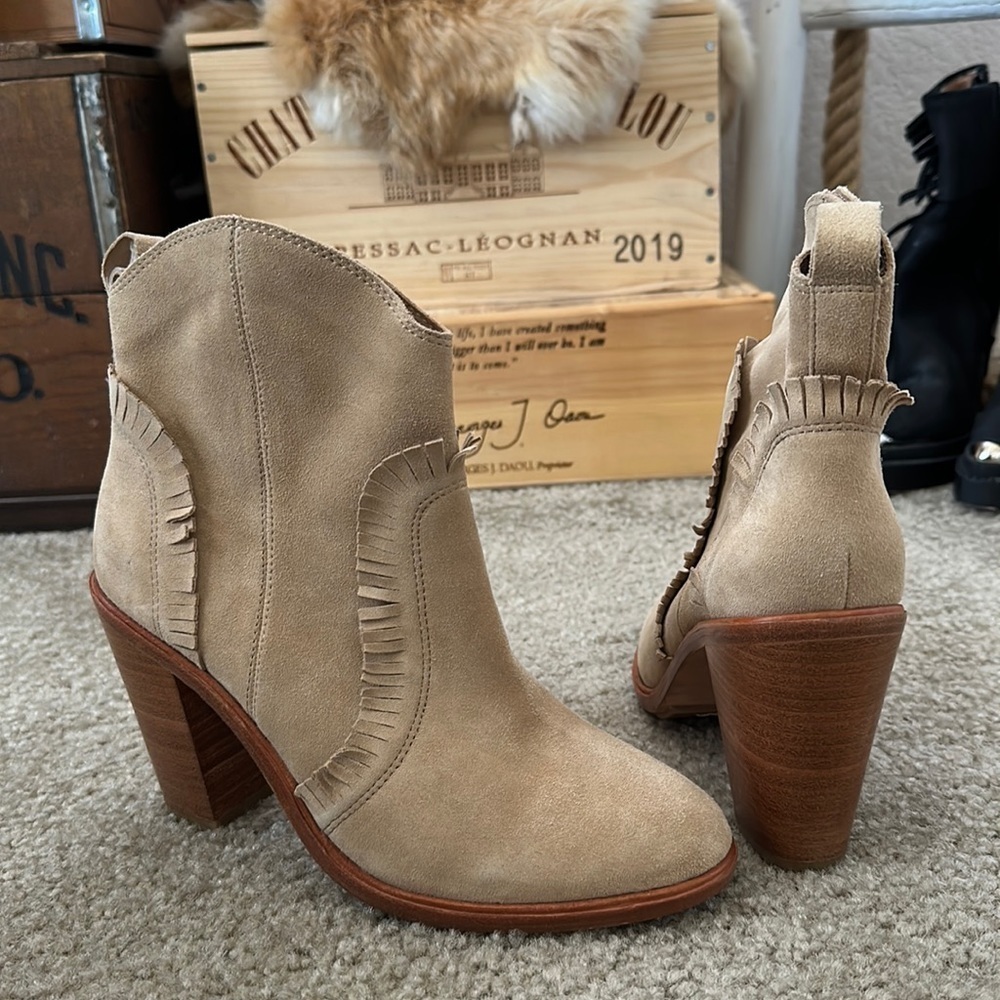 Joie Mathilde Fringe Bootie Above Ankle in Western Suede Beige tan Size 37.5